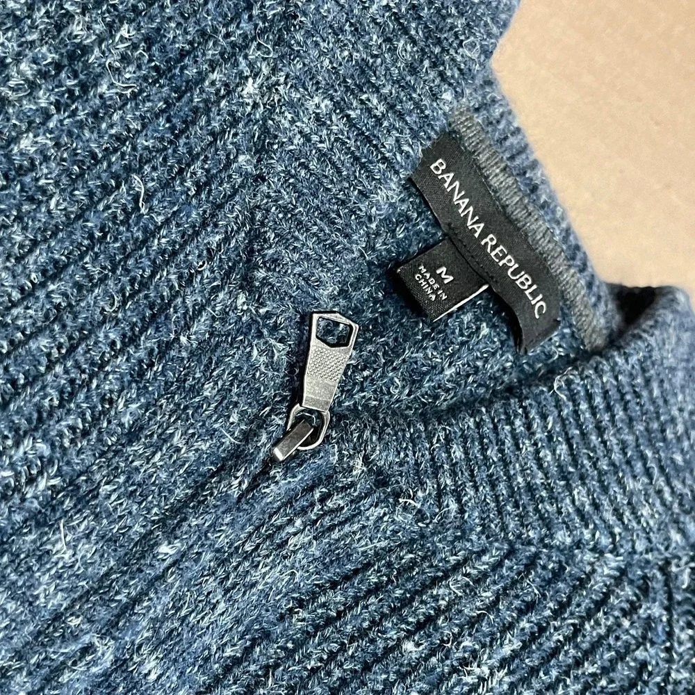 Banana Republic sleeves addition